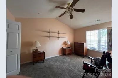 5121 Magnolia Tree Lane, Charlotte, NC 28215 - Photo 15