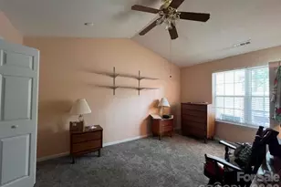 5121 Magnolia Tree Ln, Charlotte, NC 28215 - Photo 15