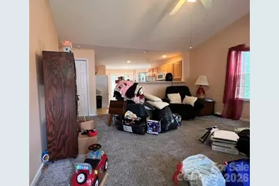 5121 Magnolia Tree Lane, Charlotte, NC 28215 - Photo 5