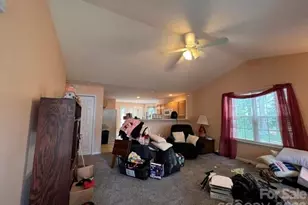 5121 Magnolia Tree Ln, Charlotte, NC 28215 - Photo 3