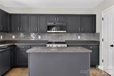 6029 Waterloo Drive, Charlotte, NC 28269 - Photo 11