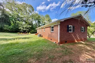 425 Bost Rd, Morganton, NC 28655 - Photo 29