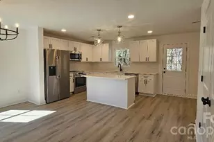 382 W Moore Ave, Mooresville, NC 28115 - Photo 5