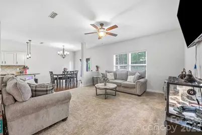 8411 Washoe Pine Lane, Charlotte, NC 28215 - Photo 9