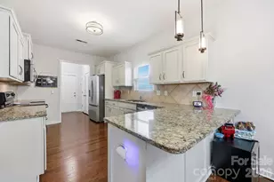 8411 Washoe Pine Ln, Charlotte, NC 28215 - Photo 11