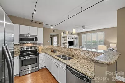 1315 East Boulevard #720, Charlotte, NC 28203 - Photo 5