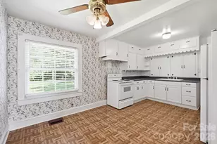 2517 Plum St, Charlotte, NC 28269 - Photo 11
