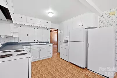 2517 Plum Street, Charlotte, NC 28269 - Photo 13