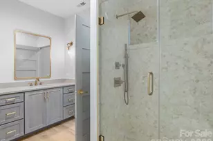229 Broadway St, Asheville, NC 28801 - Photo 17
