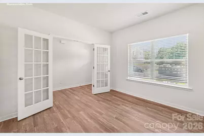 5124 Parker Forest Drive, Charlotte, NC 28215 - Photo 13