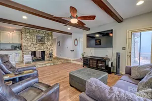 18 Shipmaster Ct, Lake Wylie, SC 29710 - Photo 9