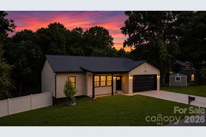 544 30th Avenue NW, Hickory, NC 28601 - Photo 1