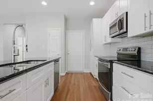 4011 Abbotsbury Dr, Fort Mill, SC 29707 - Photo 7