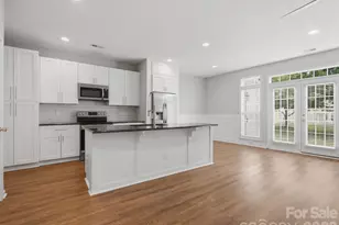 4011 Abbotsbury Dr, Fort Mill, SC 29707 - Photo 5