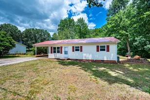 5424 Glenview Dr, Hickory, NC 28602 - Photo 3
