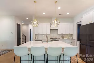 2629 Elon St, Charlotte, NC 28208 - Photo 3
