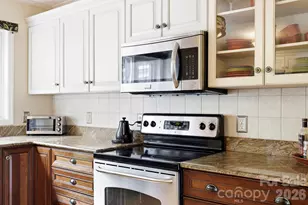 16 Audubon Dr, Asheville, NC 28804 - Photo 21