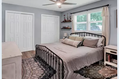 421 Catawba Circle N, Matthews, NC 28104 - Photo 9