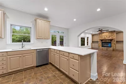 7307 Roseland Avenue, Charlotte, NC 28277 - Photo 11