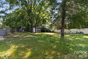 11117 Kingfisher Dr, Charlotte, NC 28226 - Photo 25