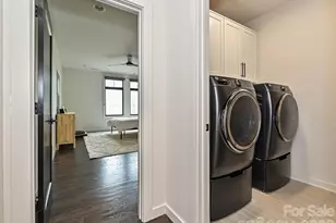 432 E 33rd St, Charlotte, NC 28205 - Photo 21