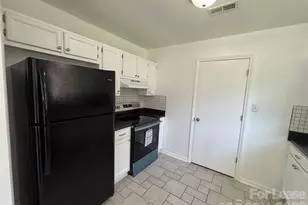 9419 Oren Thompson Rd, Charlotte, NC 28213 - Photo 13
