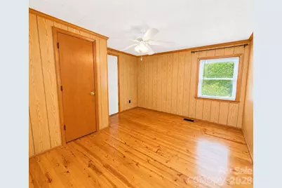 102 Aderholdt Road, Bessemer City, NC 28016 - Photo 11