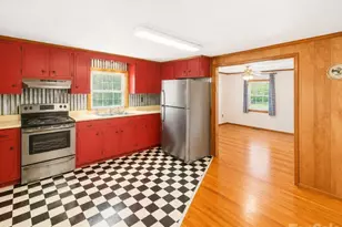 102 Aderholdt Rd, Bessemer City, NC 28016 - Photo 5