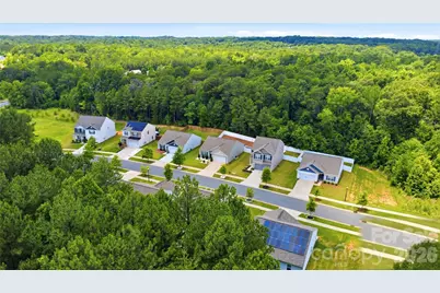 5221 Upton Place, Charlotte, NC 28215 - Photo 5