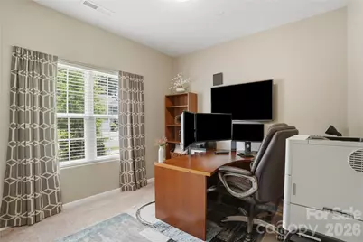 5221 Upton Place, Charlotte, NC 28215 - Photo 11