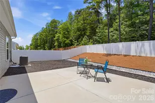 5221 Upton Pl, Charlotte, NC 28215 - Photo 25