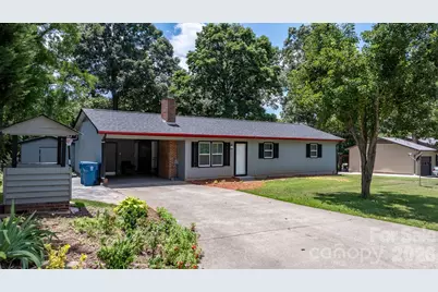 3246 21st Avenue NE, Hickory, NC 28601 - Photo 1
