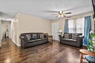 3246 21st Ave NE, Hickory, NC 28601 - Photo 7