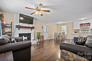 3246 21st Ave NE, Hickory, NC 28601 - Photo 5