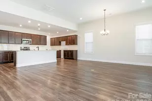 4423 Moxie Wy, Charlotte, NC 28215 - Photo 9