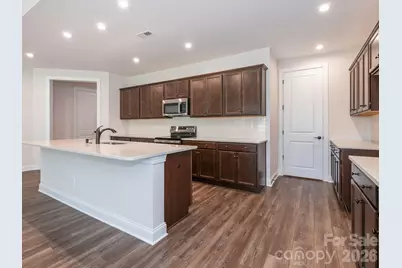 4423 Moxie Way, Charlotte, NC 28215 - Photo 7