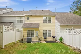 10618 Pointed Leaf Ct, Charlotte, NC 28213 - Photo 13