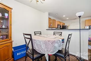 10618 Pointed Leaf Ct, Charlotte, NC 28213 - Photo 7