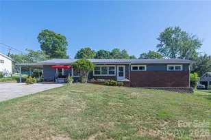 1928 Marigold Ln, Hudson, NC 28638 - Photo 1