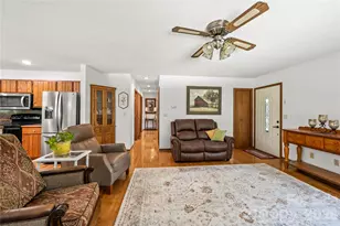 6 Kendra Rd, Hendersonville, NC 28792 - Photo 13
