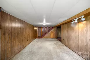 309 Oak Hill Rd, Candler, NC 28715 - Photo 29