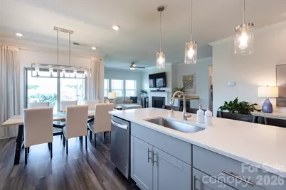 11809 Red Leaf Drive, Charlotte, NC 28215 - Photo 13