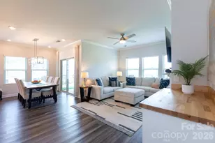 11809 Red Leaf Dr, Charlotte, NC 28215 - Photo 9