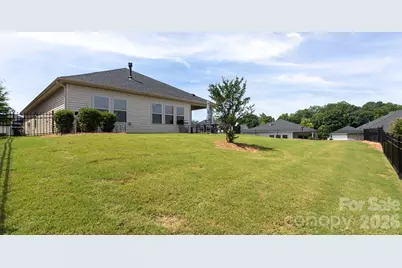 11809 Red Leaf Drive, Charlotte, NC 28215 - Photo 37