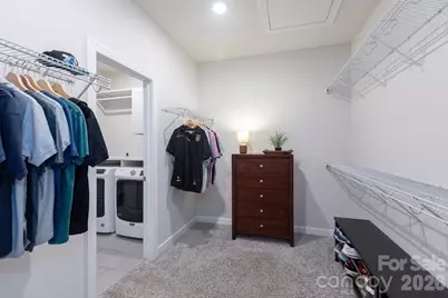 11809 Red Leaf Drive, Charlotte, NC 28215 - Photo 33