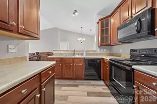 11721 Ridgeway Park Dr, Charlotte, NC 28277 - Photo 9