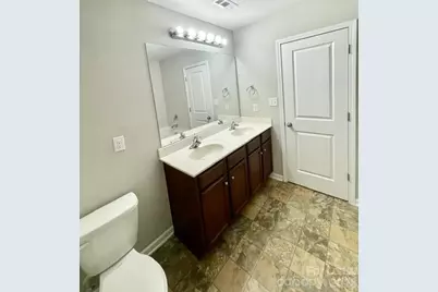 3102 Victoria Brook Lane, Charlotte, NC 28208 - Photo 11