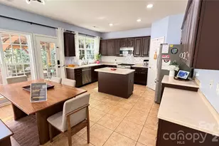 9542 Oswald Ln, Charlotte, NC 28277 - Photo 7