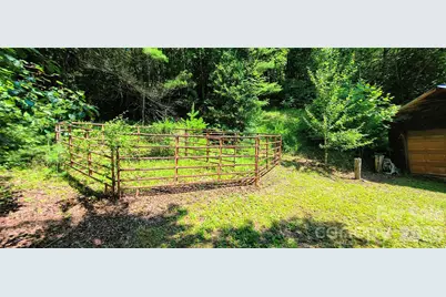 8340 Hwy 90 Highway, Collettsville, NC 28611 - Photo 39