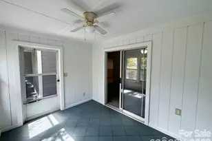 6049 Treetop Ct, Charlotte, NC 28212 - Photo 11
